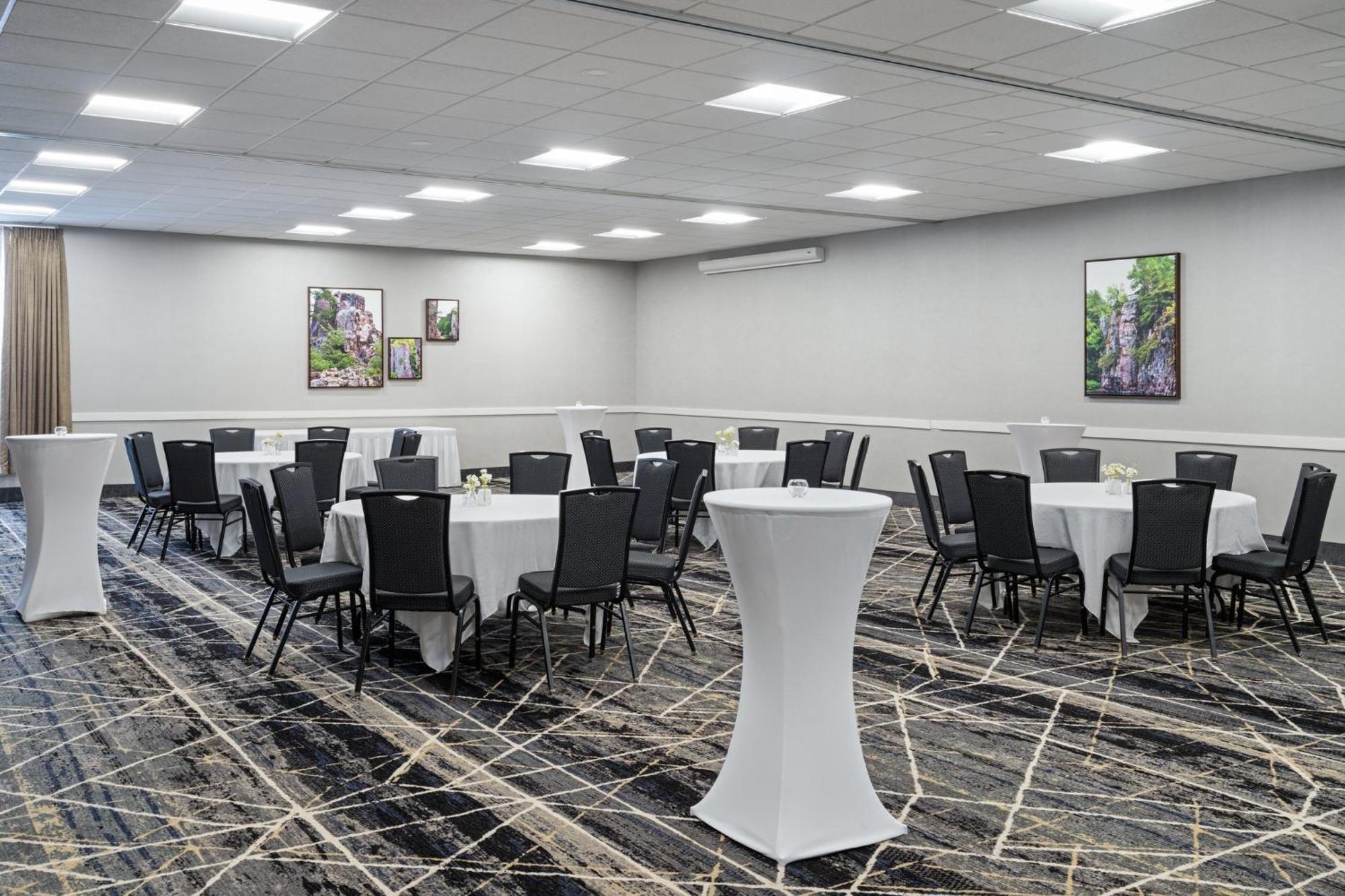Holiday Inn Sioux Falls-City Center By Ihg Exterior foto